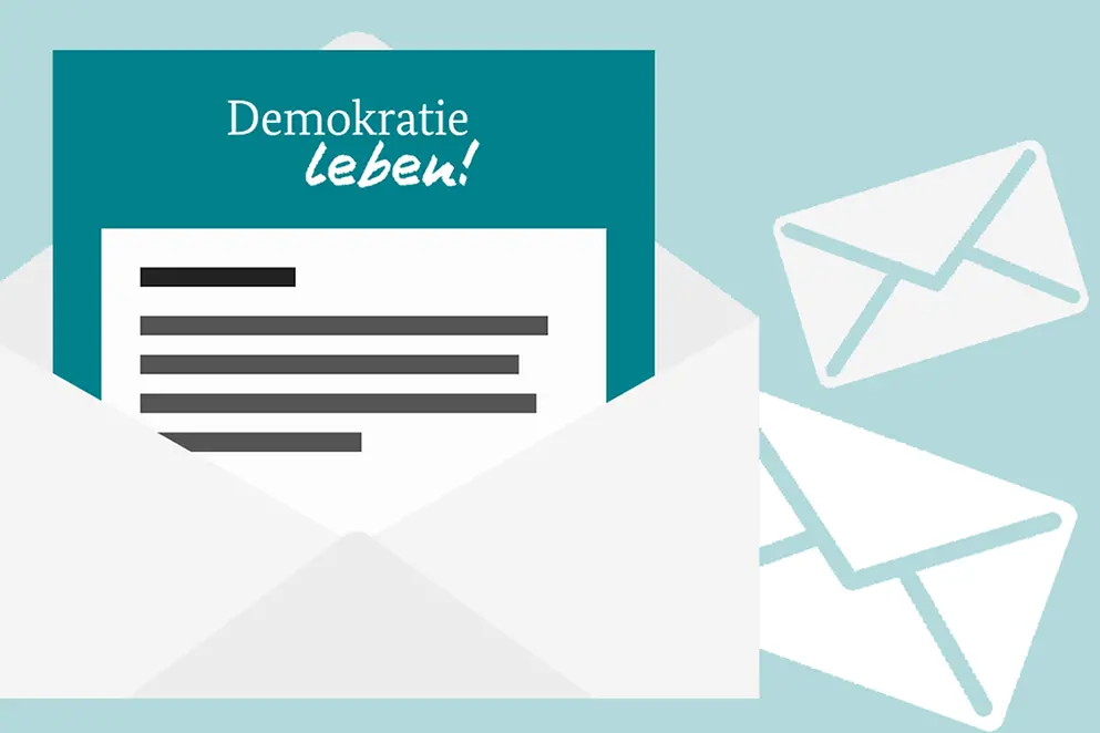 Illustration: Briefumschlag mit Brief, Briefkopf: Demokratie leben!