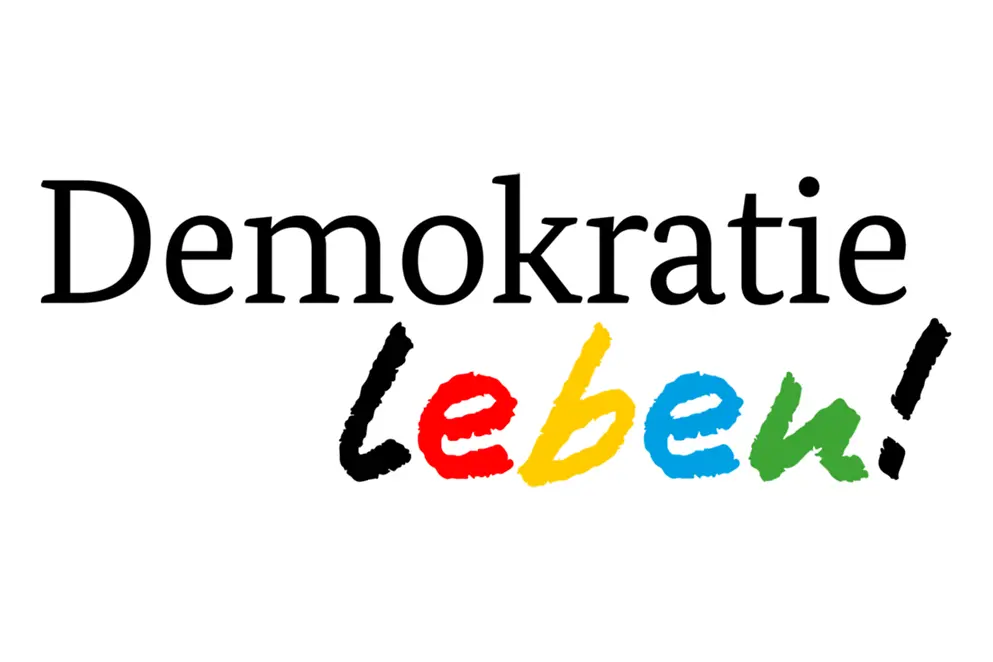 Logo "Demokratie leben!"
