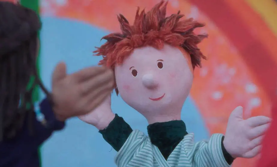 Figur in einem Hand-Puppenfilm
